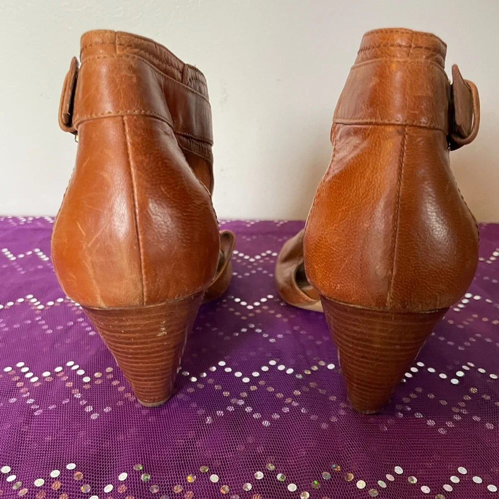 BCBG Generation Sandals, Size 7B